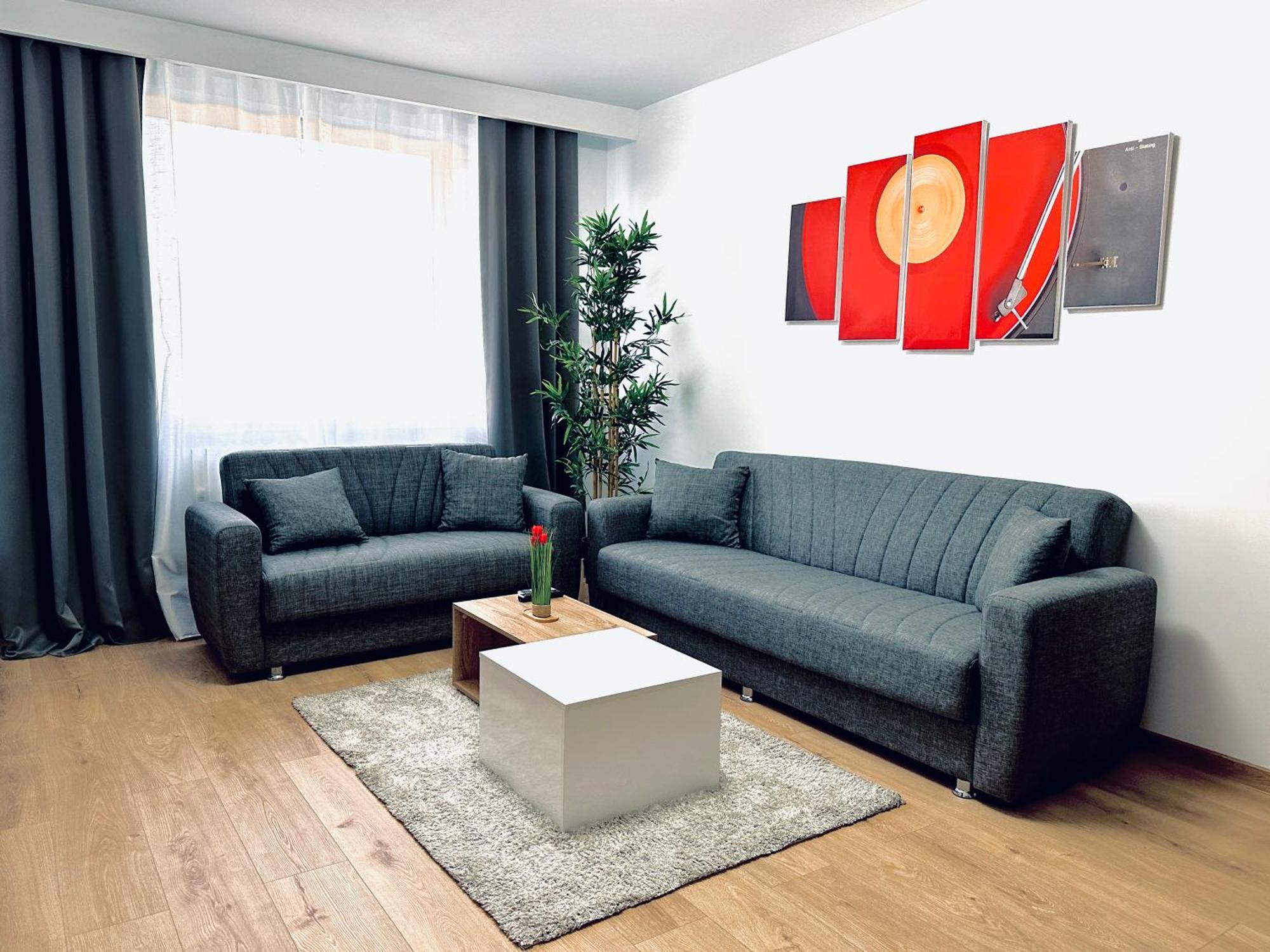 Unde Home Bukares Bagian luar foto