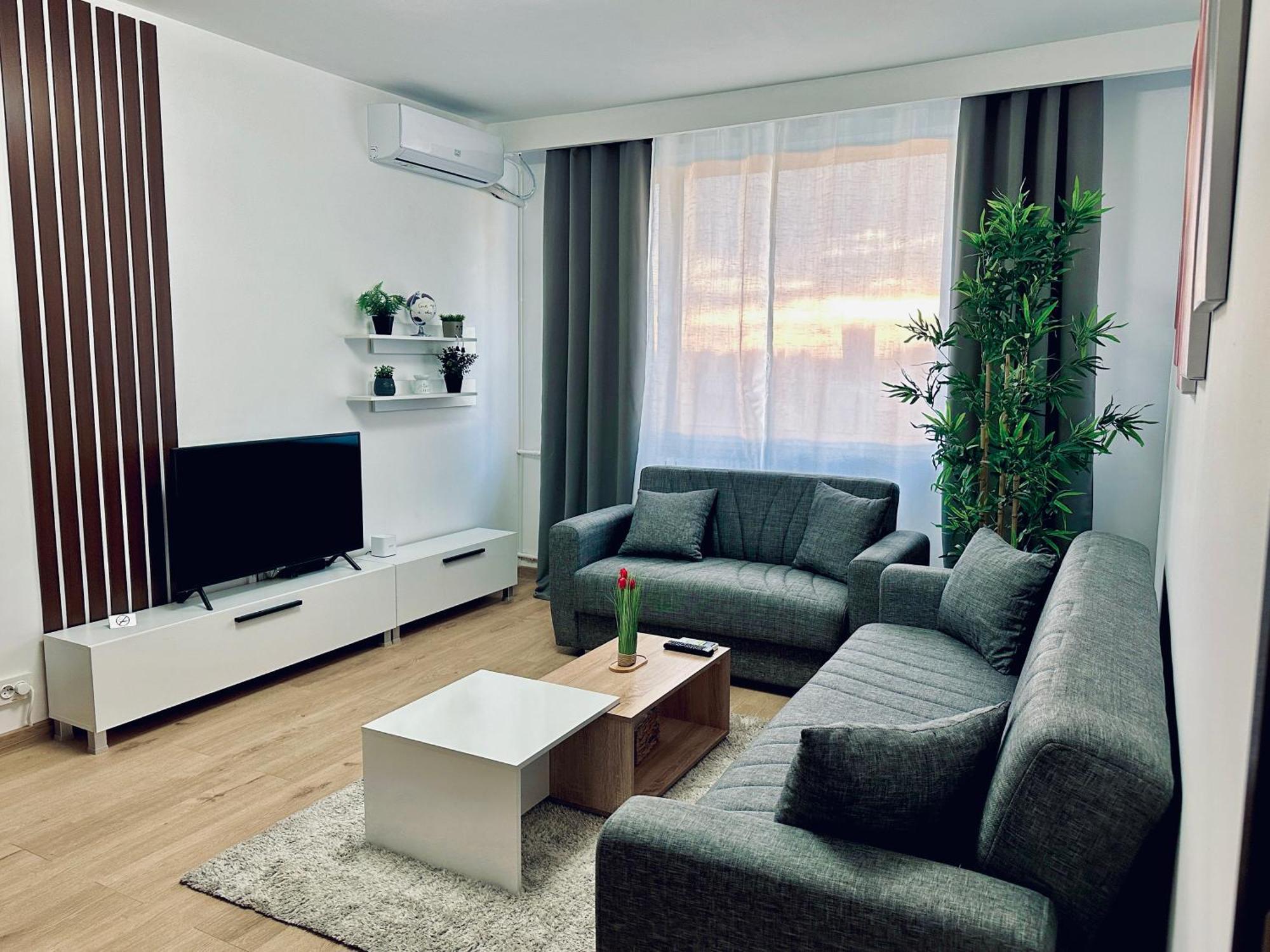 Unde Home Bukares Bagian luar foto