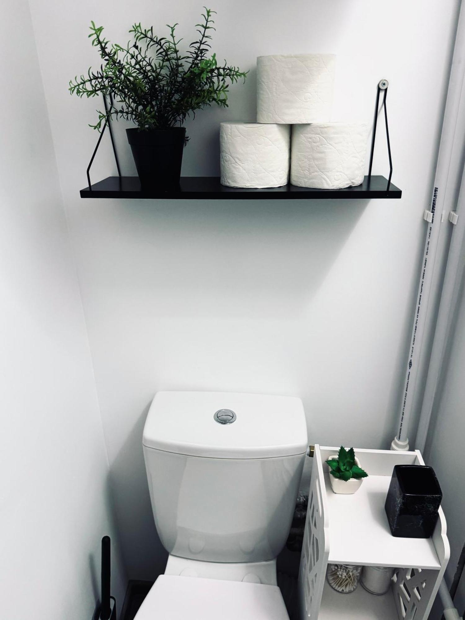Unde Home Bukares Bagian luar foto